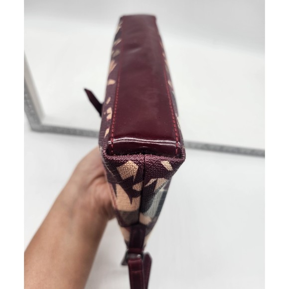 Burberry Star Pattern Clutch - Burgundy and Beige - Picture 7 of 13